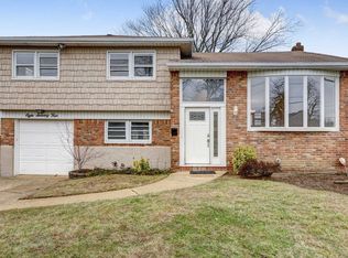 874 Chess Dr, Baldwin, NY 11510