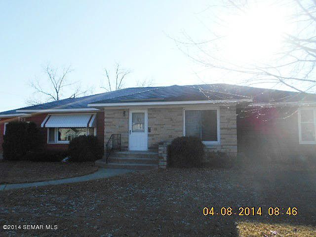 1st image of 925 S Elm Ave