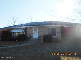 925 S Elm Ave, Owatonna, MN 55060