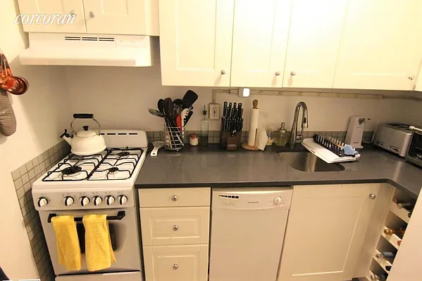 Rented by Corcoran | media 12