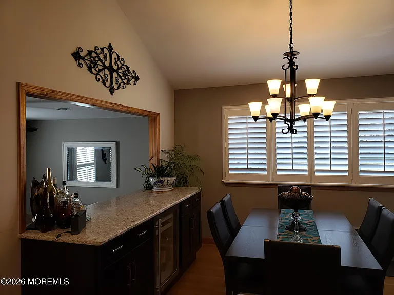 9 Winthrop Pl — Photo 11