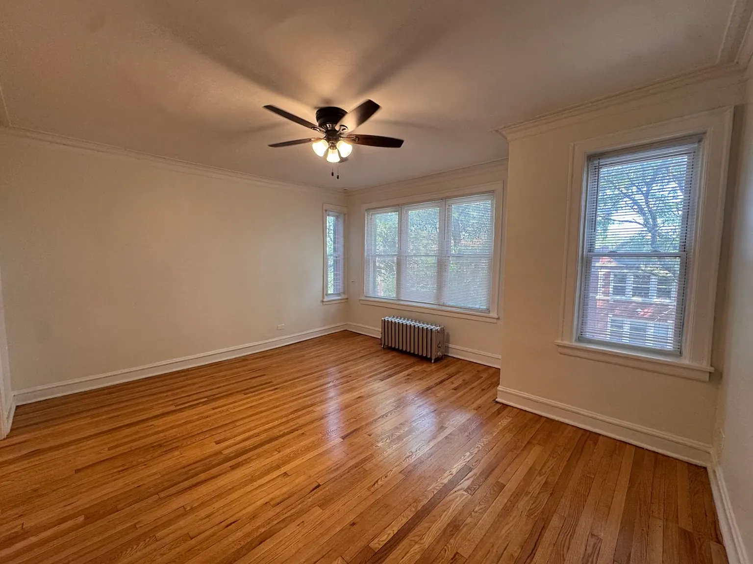 2 bed, 1050 sqft, $2,000 — Photo 1