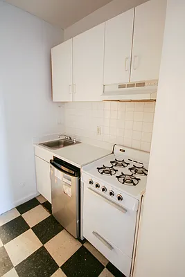 Rented by MetroNest | media 8