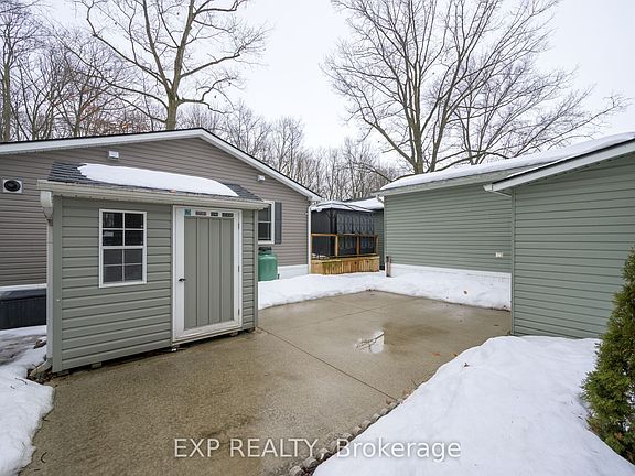 3rd image of 22790 Amiens Rd #51