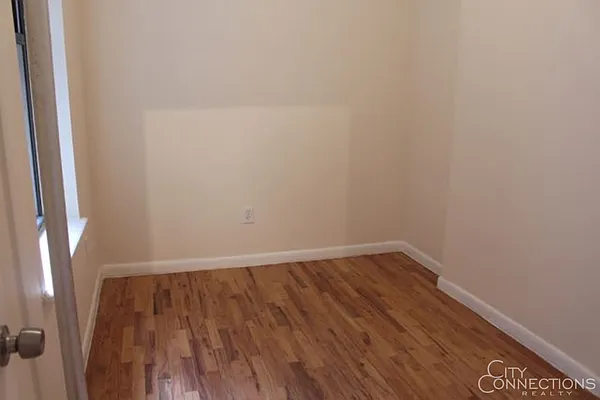 Rented by City Connections Realty | media 18