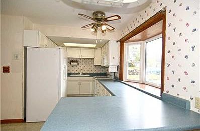 5th image of 801 Lake Dr