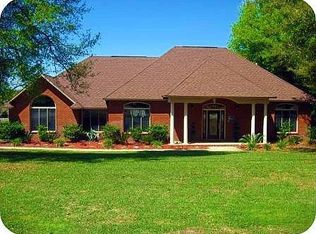 6861 Cedar Lake Dr, Pensacola, FL 32526