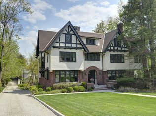 195 S Mountain Ave, Montclair, NJ 07042