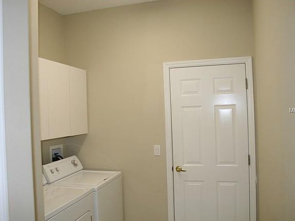 3rd image of 2216 Pleasant Hill Ln