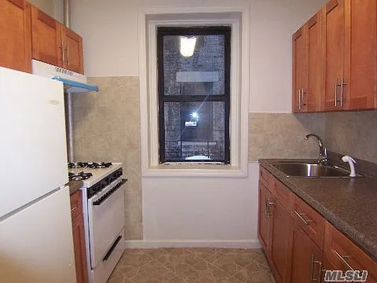 Sold by Century 21 American Homes | media 2