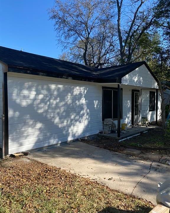 1st image of 9906 Gloyna St