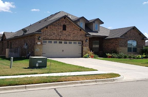 3rd image of 102 Caraway Dr
