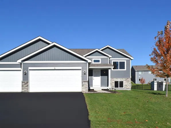 902 Poplar Ln, Watertown, MN 55388