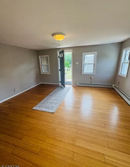 614 Main St — Photo 3
