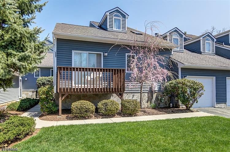 1st image of 39 Knutsen Dr