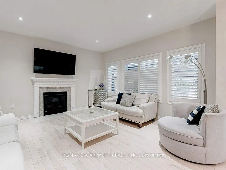 85 Showcase Dr #MAIN — Photo 29