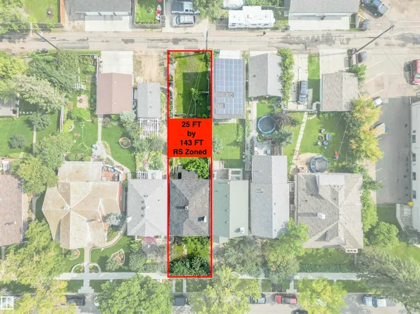 11121 127th St NW, Edmonton, AB T5M 0T5