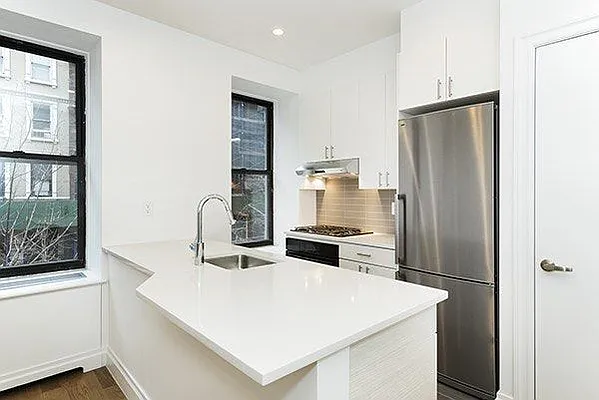 Rented by Bold New York | media 3