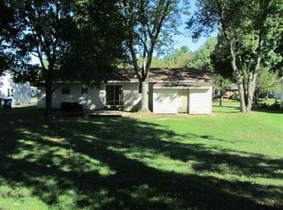 1678 Fairview St, Jenison, MI 49428