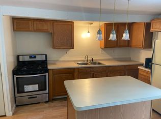 840 E Maple St, Holly, MI 48442