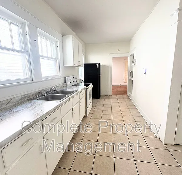 4232 Terrace S — Photo 5