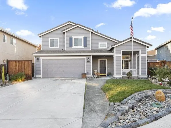 2260 Pinnacle Ct, Hollister, CA 95023