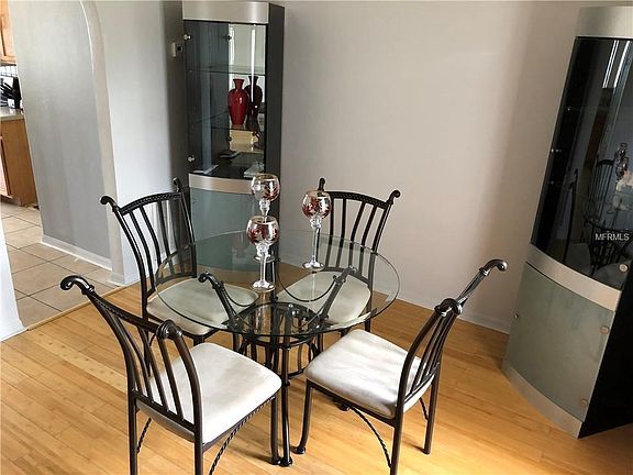 4th image of 513 Delido Way