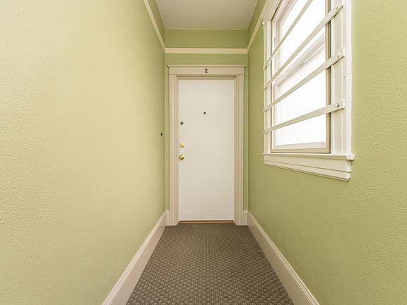 2nd image of 1215 Oak St APT 2
