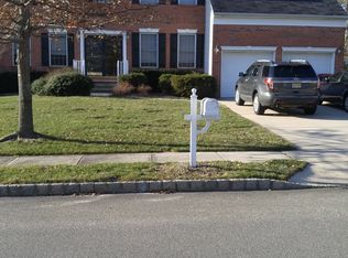 32 Brittany Dr, Bayville, NJ