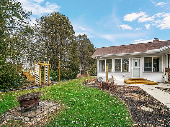 5th image of 10267 Quince Rd