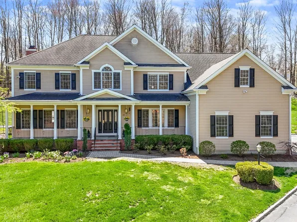 80 Old Trolley Road, Ridgefield, CT 06877