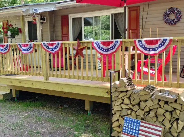 1042 Rolling Hills Dr, Lake Ariel, PA 18436