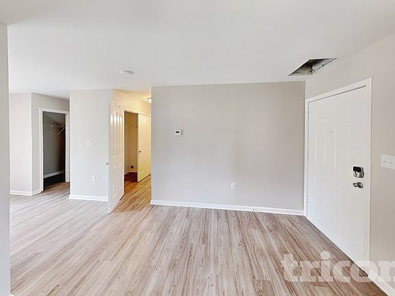 3rd image of 5110 Grays Ridge Dr