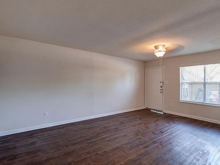Meyerland Court Apartments — Photo 19