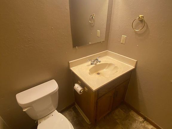 3rd image of 522 NE Churchill St #2901042
