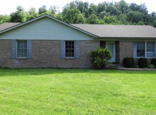 1669 Martin Hill Rd, Shepherdsville, KY 40165