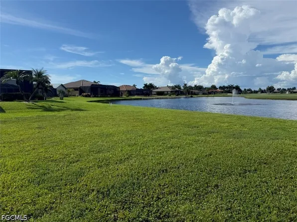 11896 Prince Charles Ct, Cape Coral, FL 33991