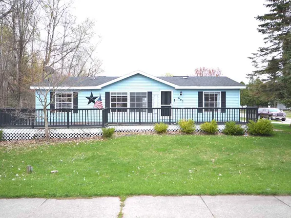 602 Vogel St, Boyne City, MI 49712