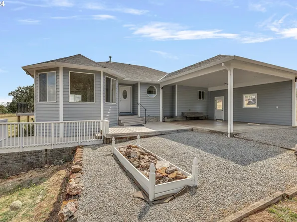 12225 S Thomas Rd, Molalla, OR 97038
