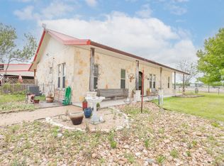 15980 County Road 582, LaCoste, TX 78039