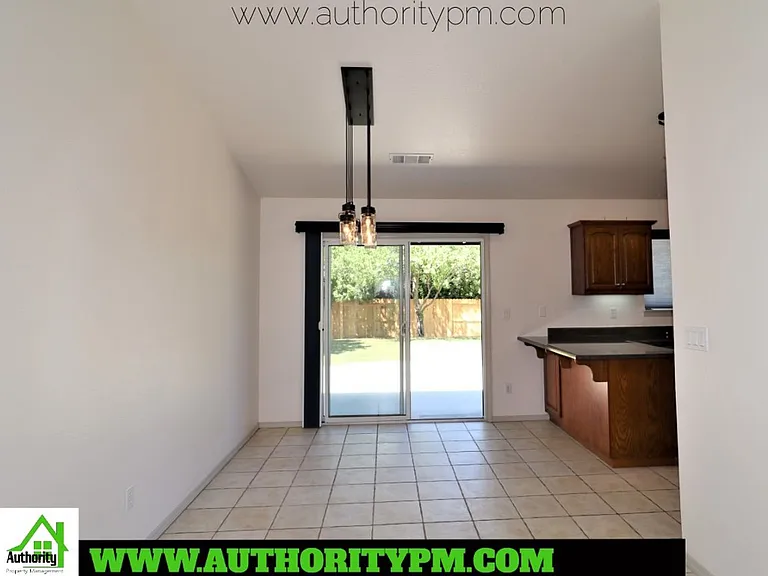 1526 Imperial Dr — Photo 6