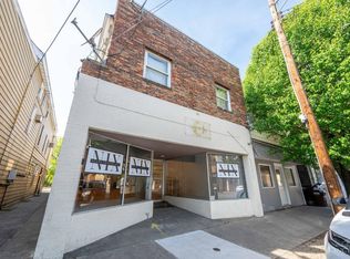 6011 Vine St, Cincinnati, OH 45216