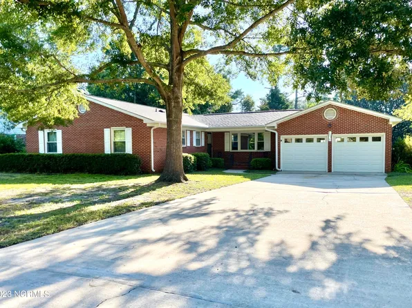 3333 Chalmers Drive, Wilmington, NC 28409