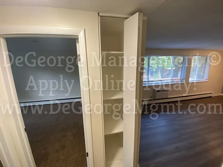 Avalon Apartments — Photo 18