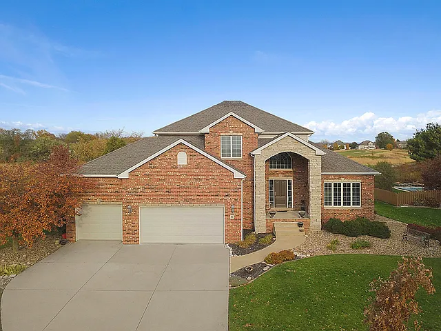 8 Pebblebrook Ct photo 1