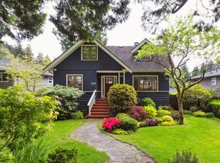 349 E 24th St, North Vancouver, BC V7L 3E9