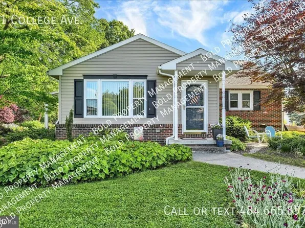 41 W College Ave, Wernersville, PA 19565