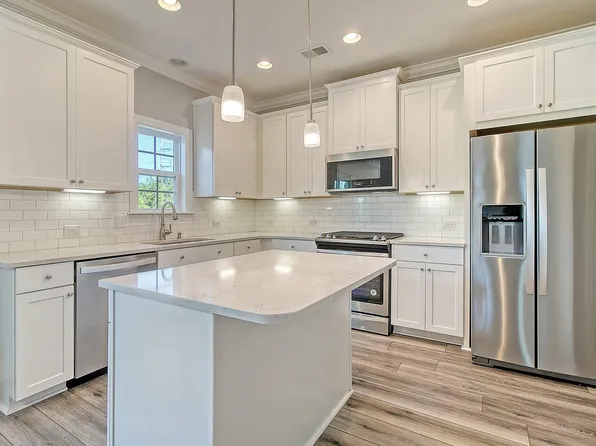 1000 Pigeon Pt, Johns Island, SC 29455