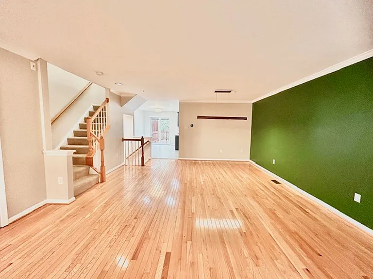 1803 Staley Manor Dr — Photo 3