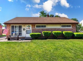 11252 Ocalla Dr, Warren, MI 48089